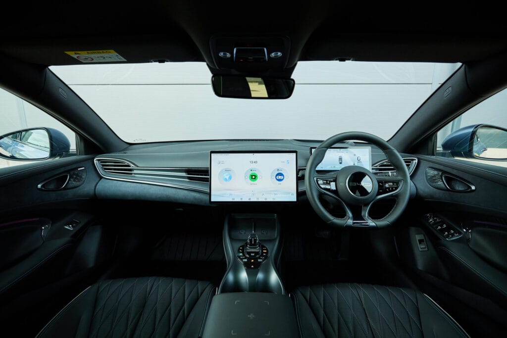 BYD Seal vs Tesla Model 3 Canada 2026 — Comparatif Complet Tête-à-Tête