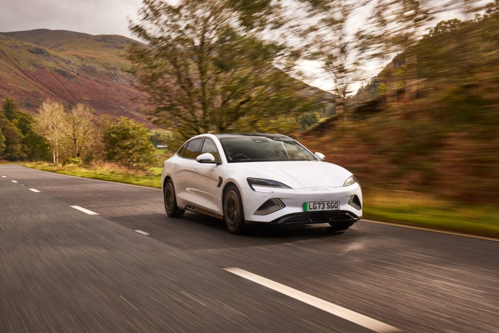 BYD Seal vs Tesla Model 3 Canada 2026 : comparaison complète prix, autonomie, tech